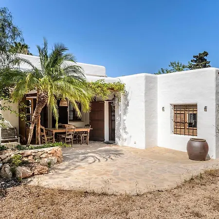 With Pool Santa Eularia Hébergement de vacances *