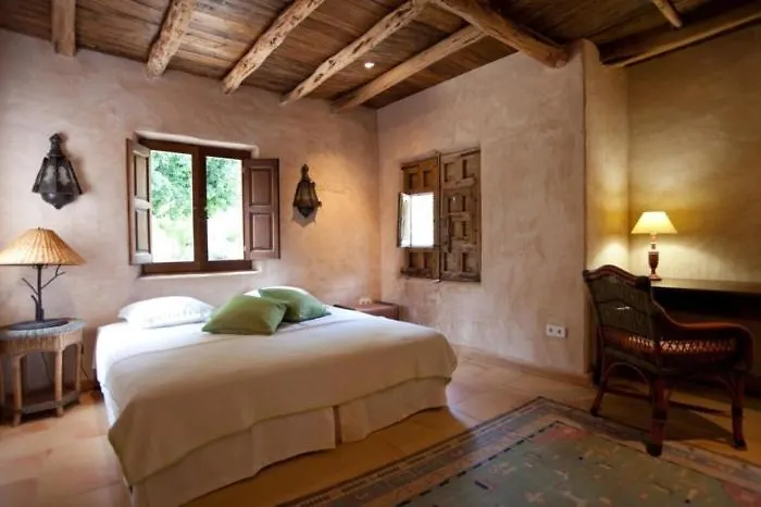 With Pool Santa Eularia