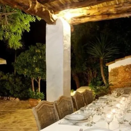 With Pool Santa Eularia Сasa de vacaciones *