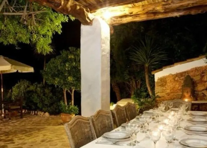 With Pool Santa Eularia Сasa de vacaciones *