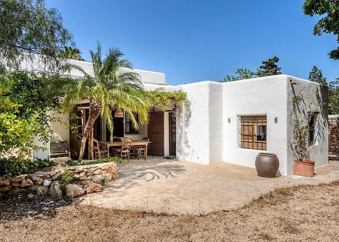 With Pool Santa Eularia Сasa de vacaciones *