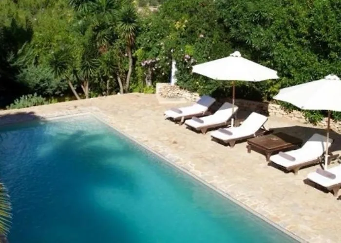 With Pool Santa Eularia בית נופש