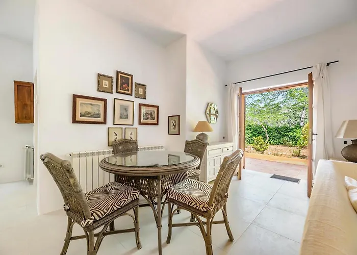 With Pool Santa Eularia סנטה אאולריה דס ריו