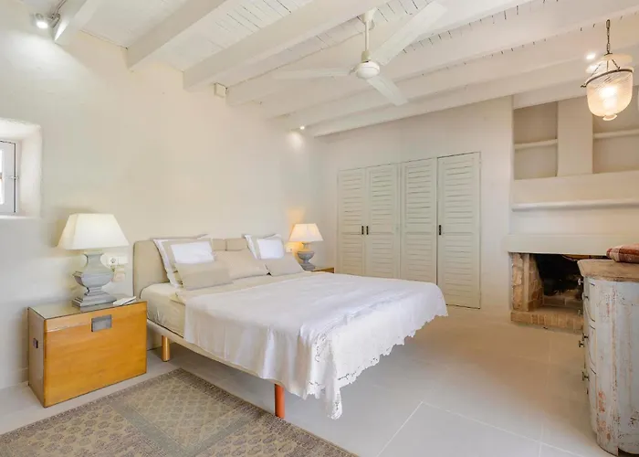 Vakantiehuis With Pool Santa Eularia *